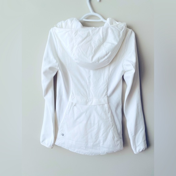 Lululemon Run For Cold White Pullover Jacket - Picture 3 of 4